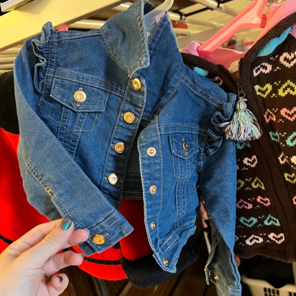 Baby Sweaters 6-12-18 months - Picture 2 of 9